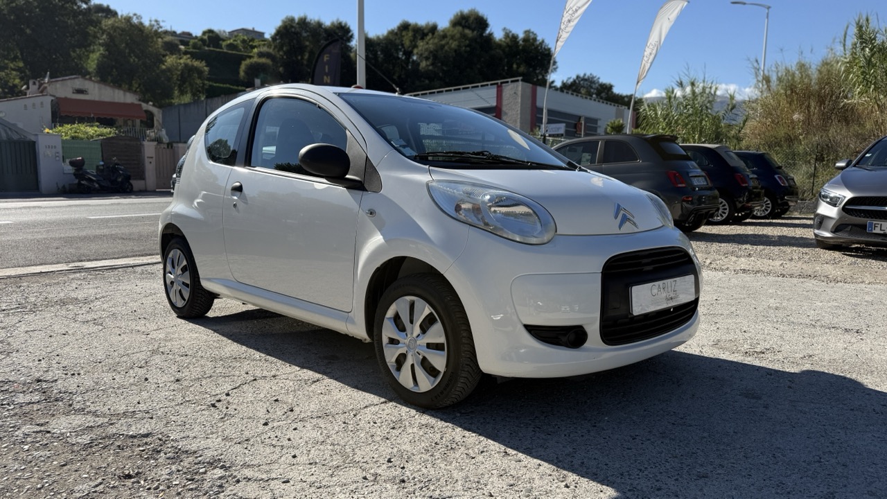 CITROEN C1 1.0i 68cv Attraction 3 portes CITROEN C1 1.0i 68cv Attraction 3 portes