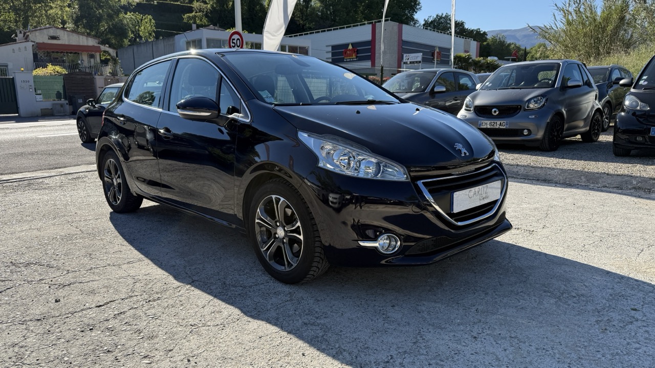 PEUGEOT 208 1.6 VTI 16V 120cv Allure 5 Portes PEUGEOT 208 1.6 VTI 16V 120cv Allure 5 Portes